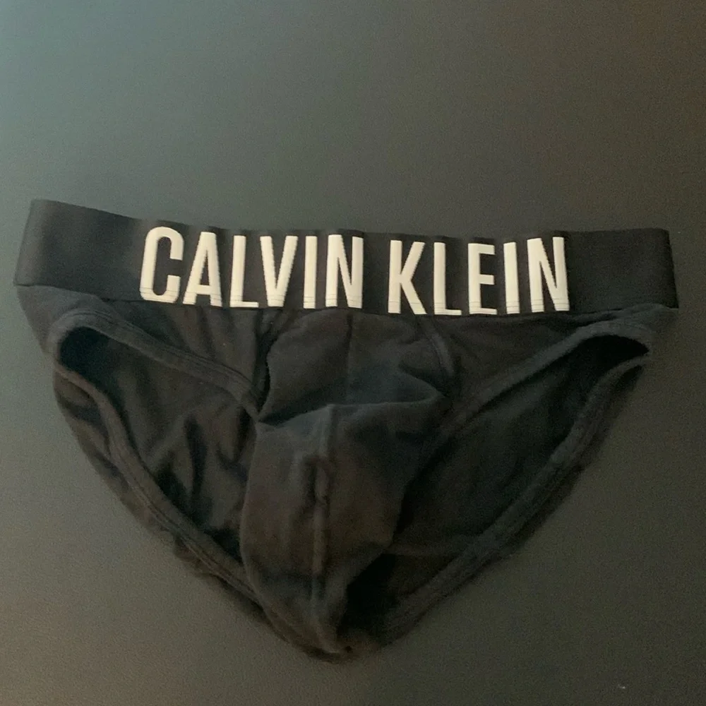 Calvin Klein Intense Power Brief - Picture 1 of 3